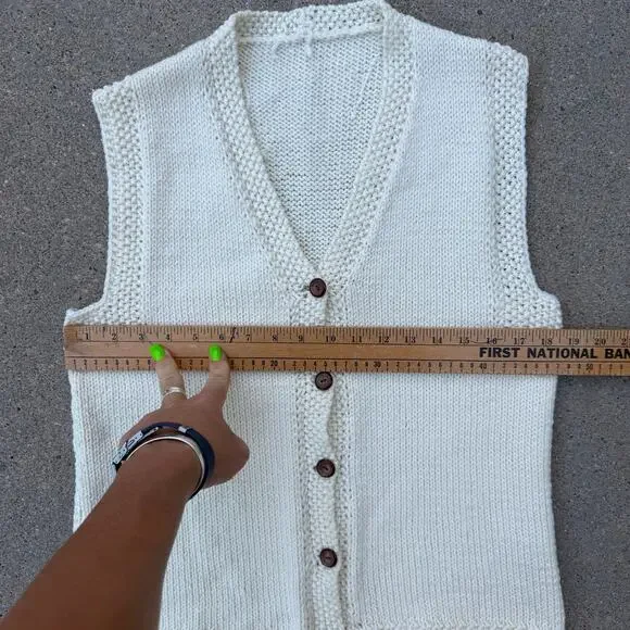 Vintage Cottagecore Cream Chunky Knit Boho Sweater Vest Medium? - Picture 2 of 6